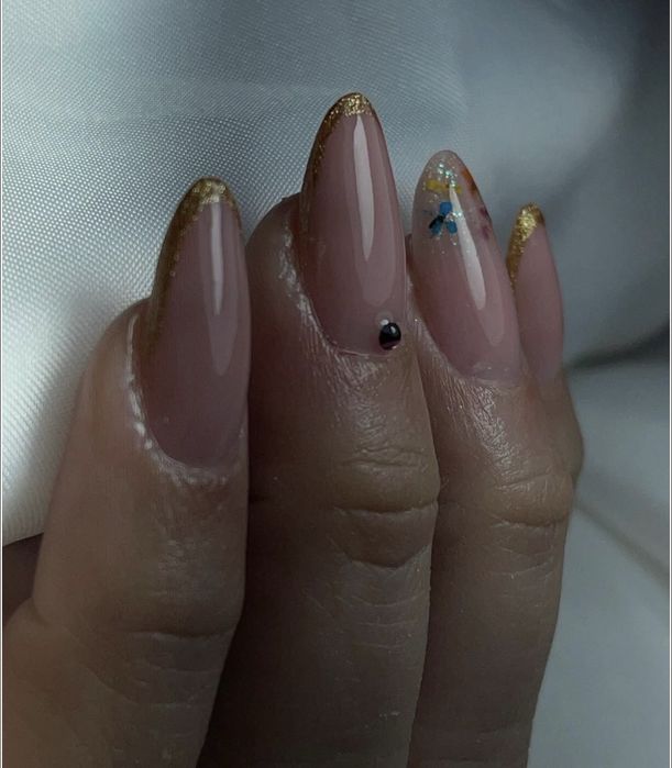 Unhas de gel lindas e duradouras