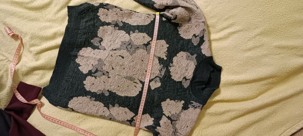 Весняна куртка,пуховик, светр на XS-М