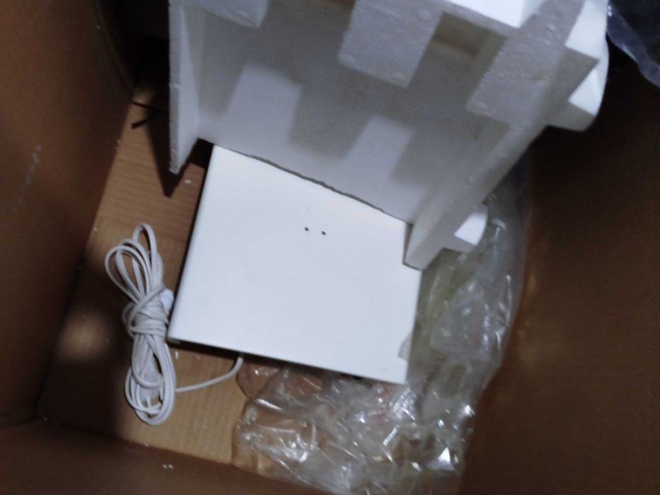 Grundig Dual Sound 3-Column System with Receiver64741081478145122