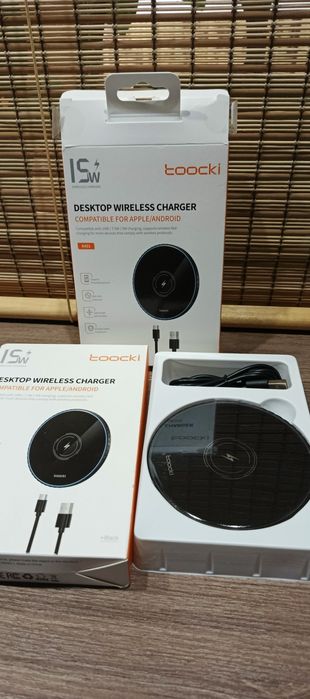Універсальна бездротова зарядка Toocki  15 Вт