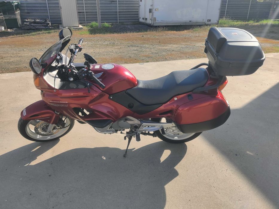 Honda Deauville NT650