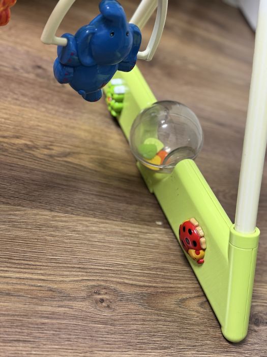 Рама з брязкальцями CHICCO  Щасливі джунглі