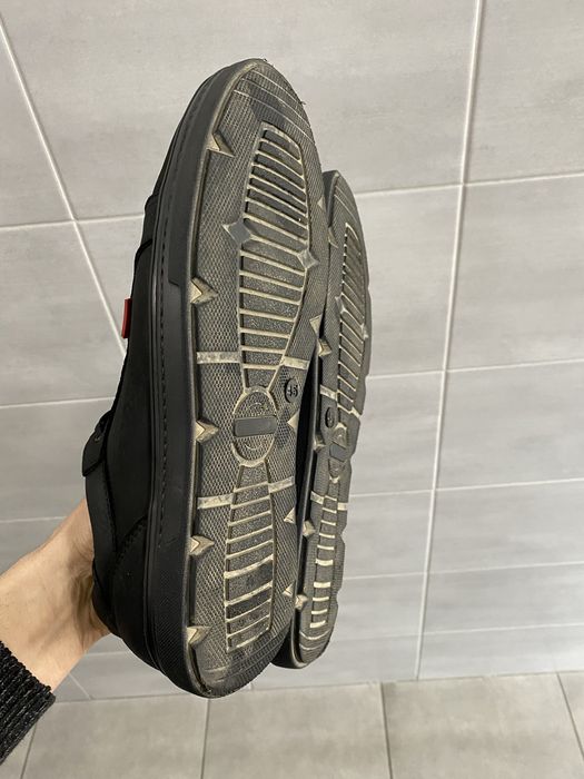 Продам кеди Levi’s з натуральної шкіри