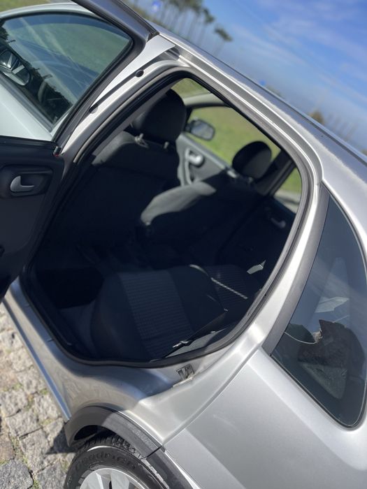 Opel corsa 1.2 gasolina twinport