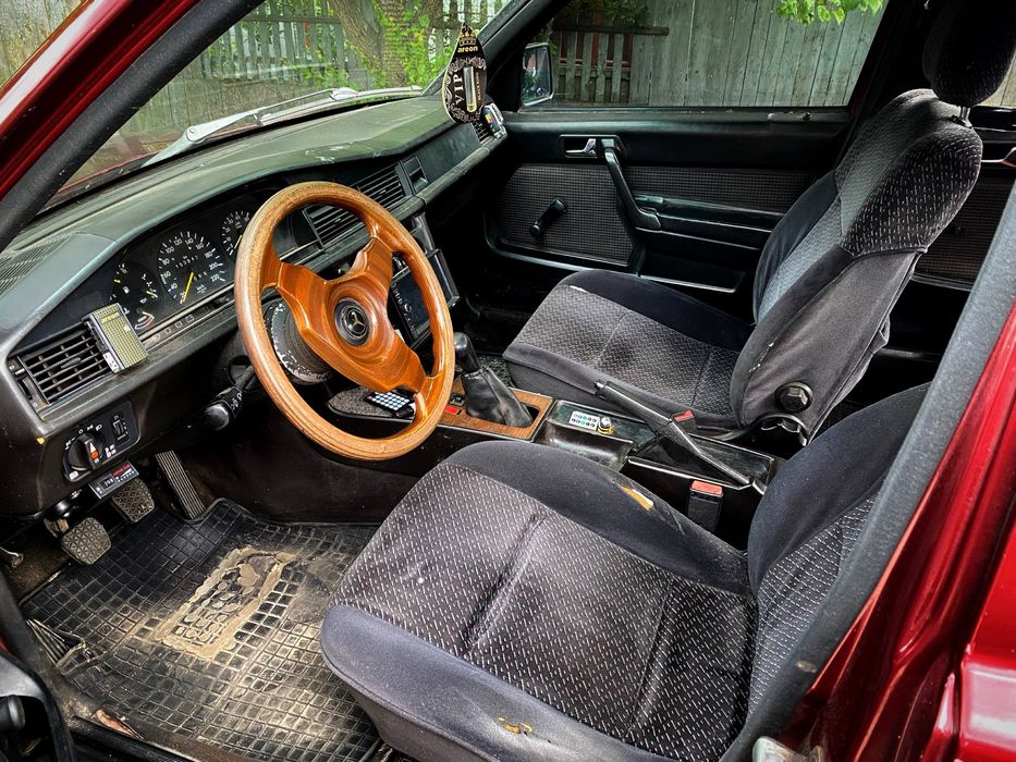 Mercedes Benz 190
