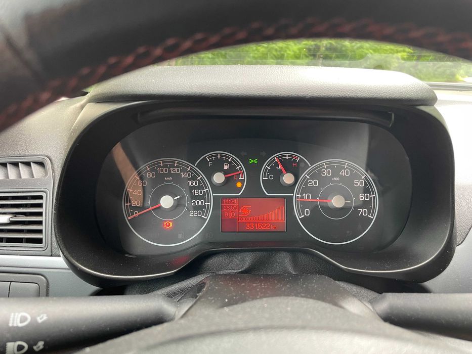 FIAT Grande Punto 1.4t-jet/Nowe sprzęgło + rozrząd/ Klima