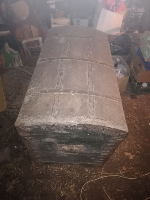 Kufer drewniany 110/60