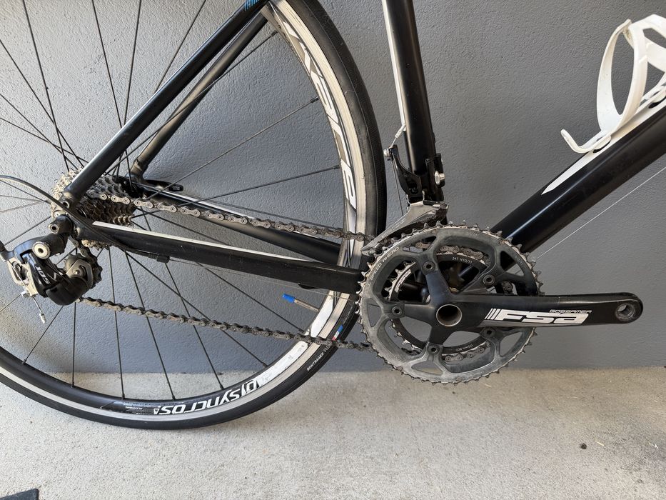 Giant defy estrada semi nova