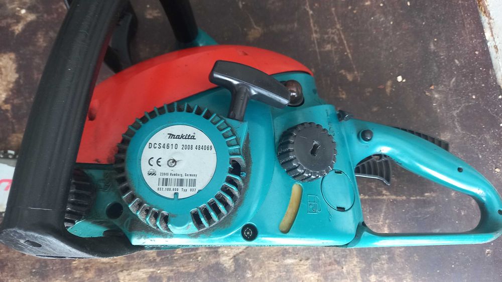 Makita DCS4610 pilarka spalinowa 2.3km