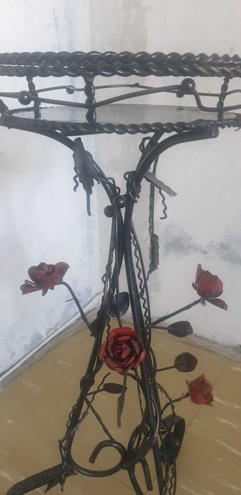 Stojak na Kwiaty metalowy Jedyny !!