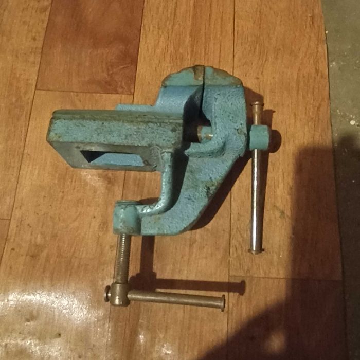 Stare solidne imadło