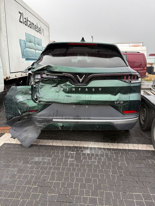 Vinfas VF8 2023 електроавтомобіль