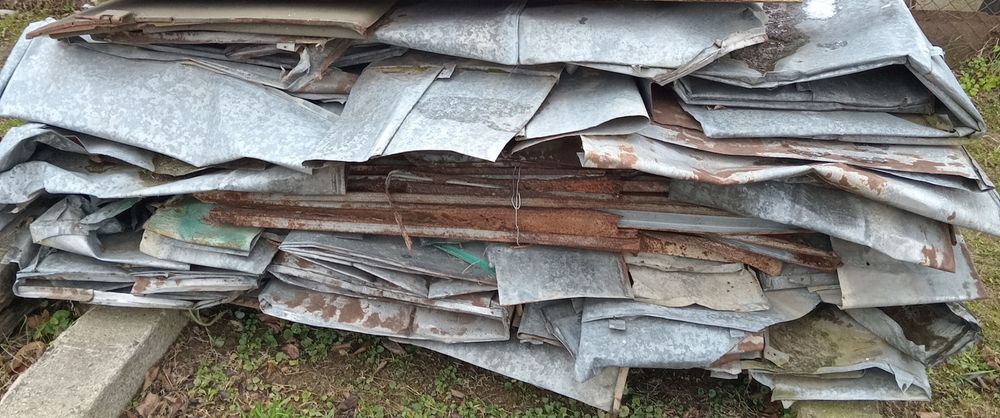 Бляха цинкова б/у ,0.8мм товщина,знята з будинку