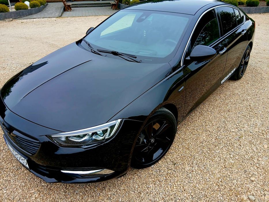 Insignia B Benzyna Turbo 260PS 4x4 automat  wersja Exclusive.Full led