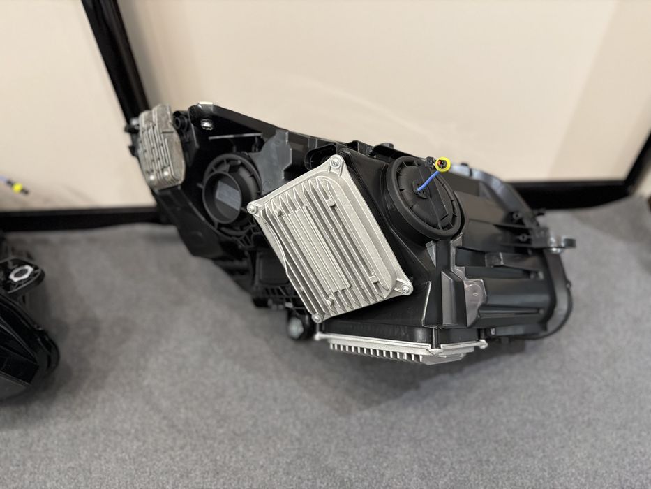 Фари Multibeam для Mercedes-Benz C-Class W205, комплект, ліва і права