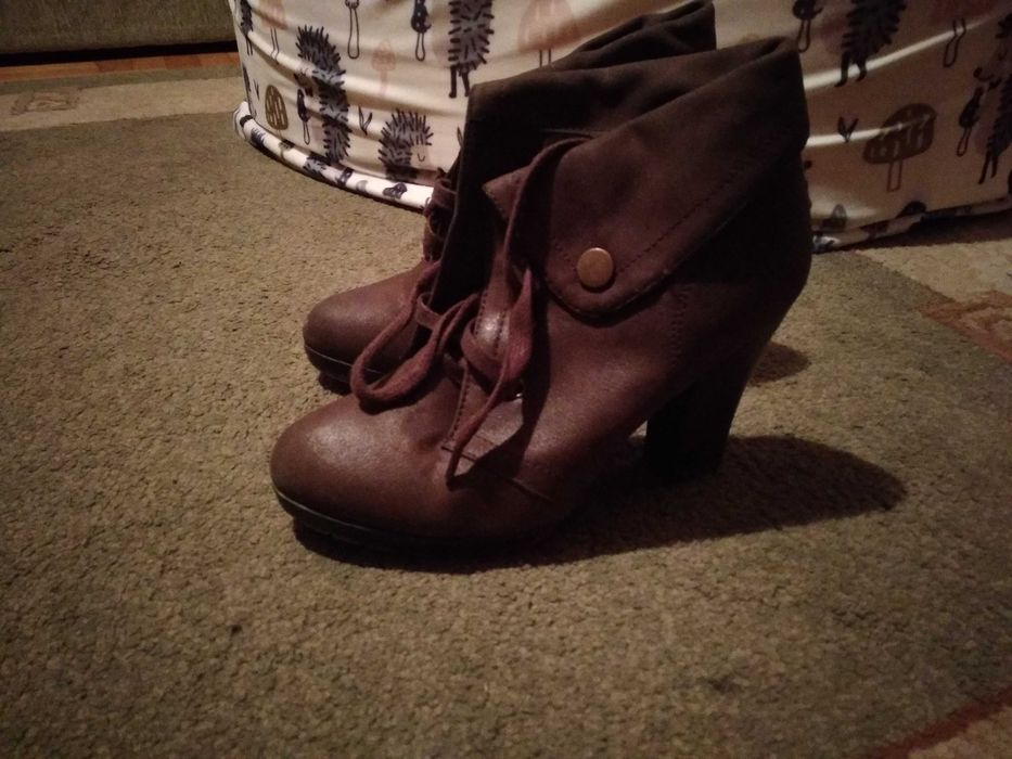 Do sprzedania Botki brazowe