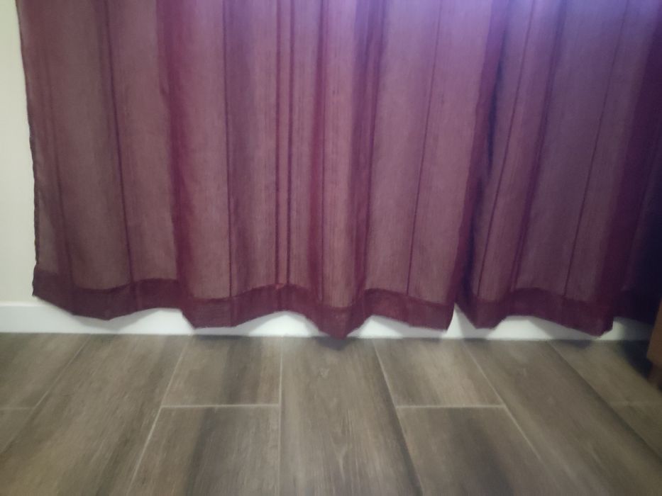 Cortinados côr bordeaux