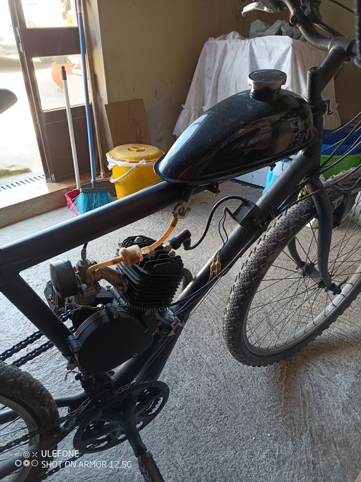 Bicicleta com motor Bina