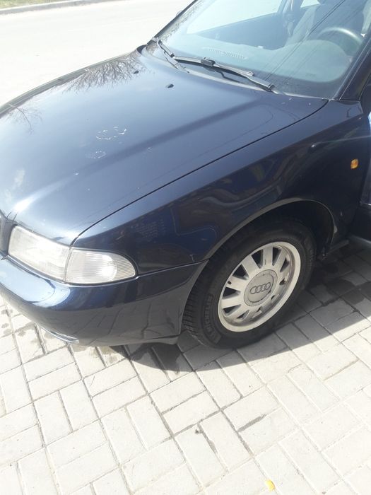 Автомобіль Ауди А4 b5