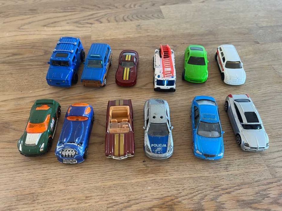 Resoraki samochodziki Hot Wheels