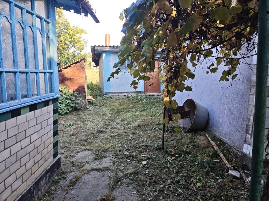 Будинок у селі, дуже гарний