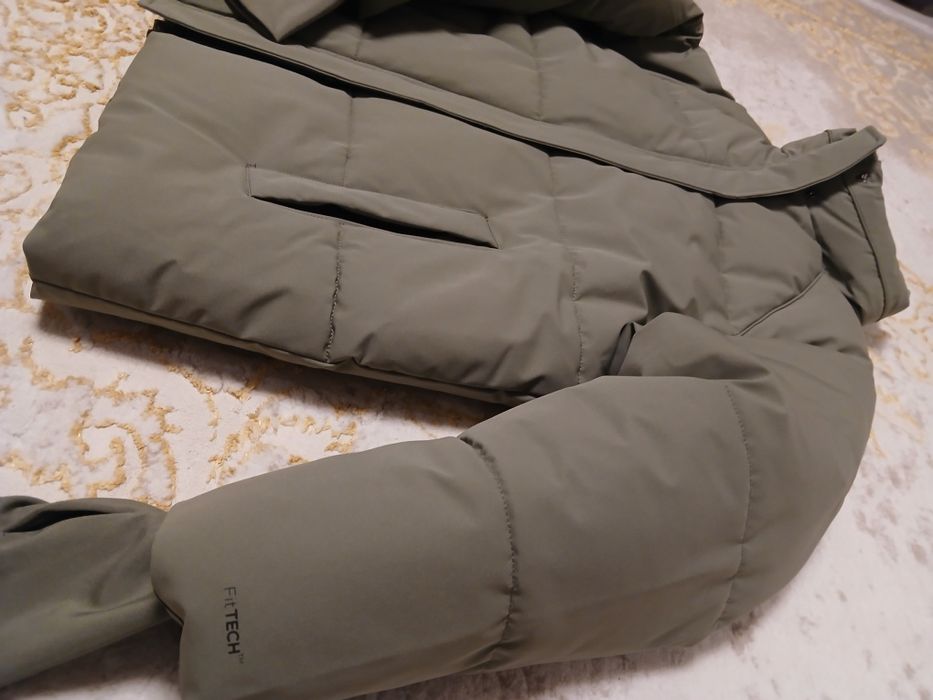 Продам женский тёплый пуховик