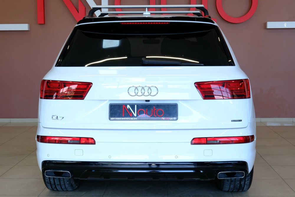 Audi Q7 2019 біла