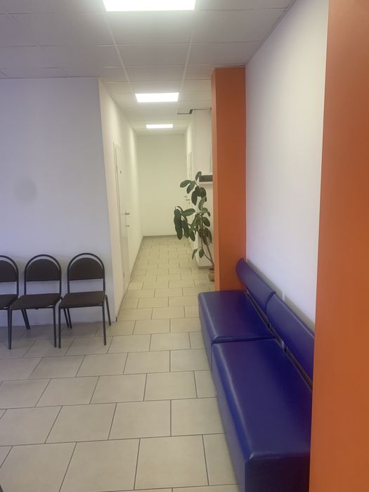 Комерційні приміщення під будь-який вид діяльності (зі світлом)