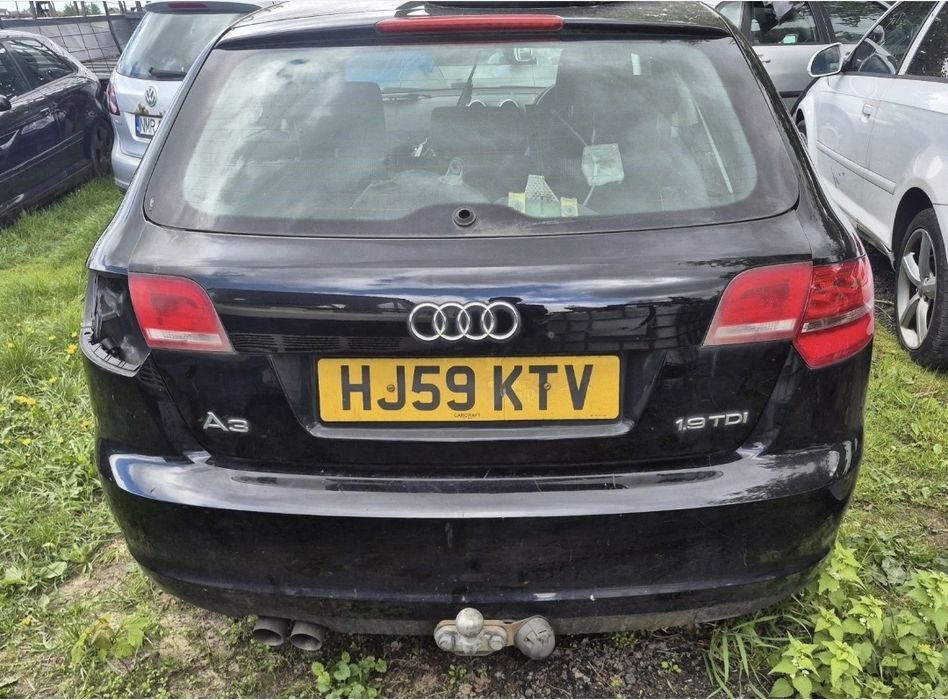 Zderzak tył tylny audi a3 8p lift sportback kolor ly9b