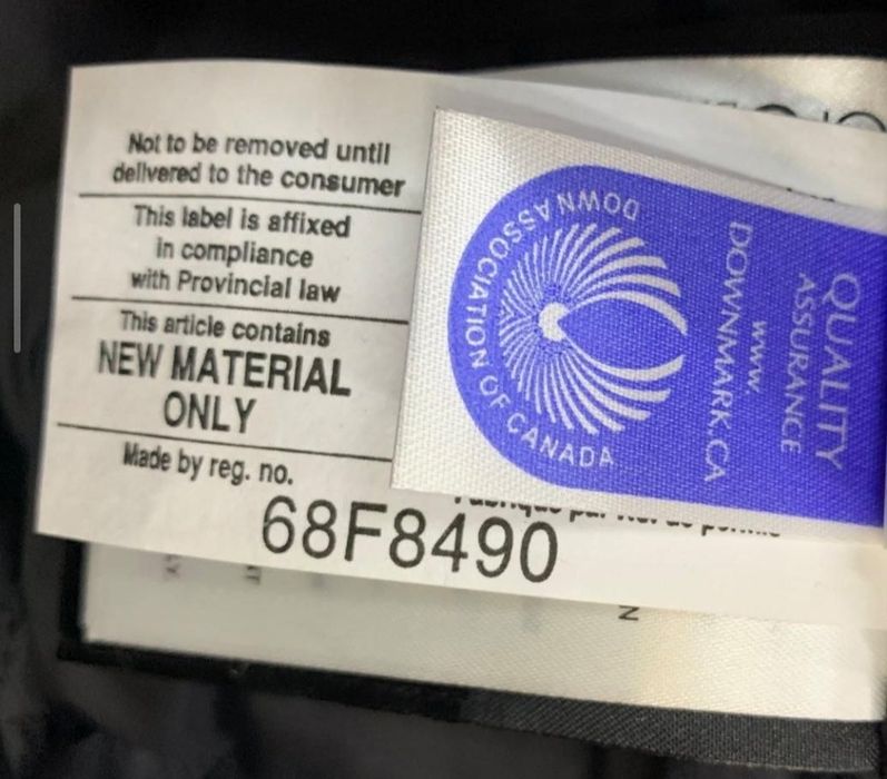 CANADA GOOSE пуховик