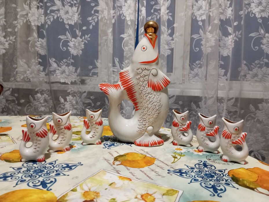 Сервиз рыбки СССР шесть маленьких и одна большая