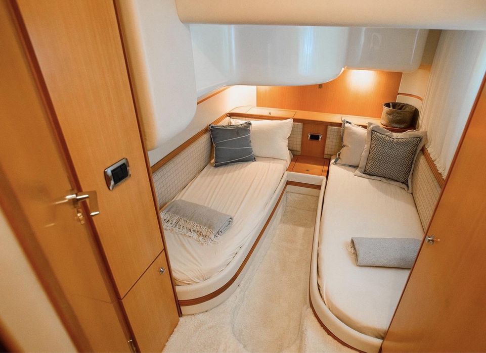 Яхта Baia Yachts Aqua 54