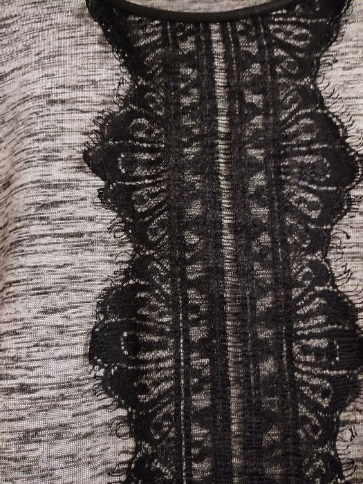 Cienki sweterek bluzka z długim rękawem