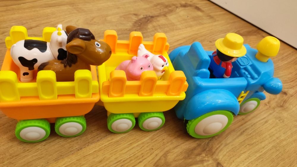 Traktor ze zwierzętami