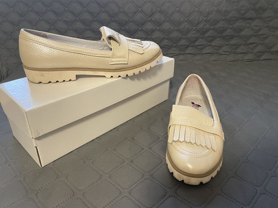 Шкіряні лофери