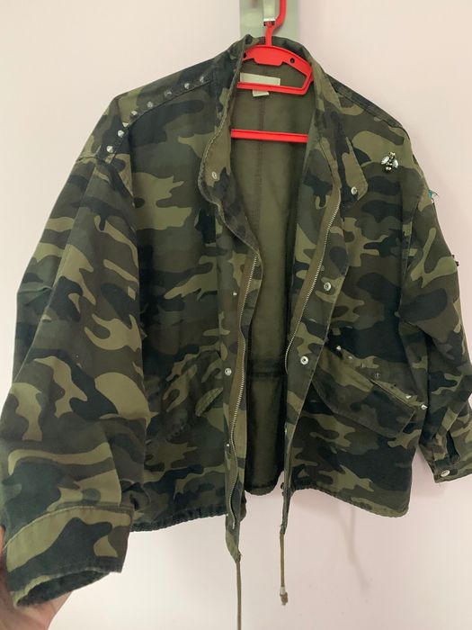 H&M kurtka bluza moro naszywki