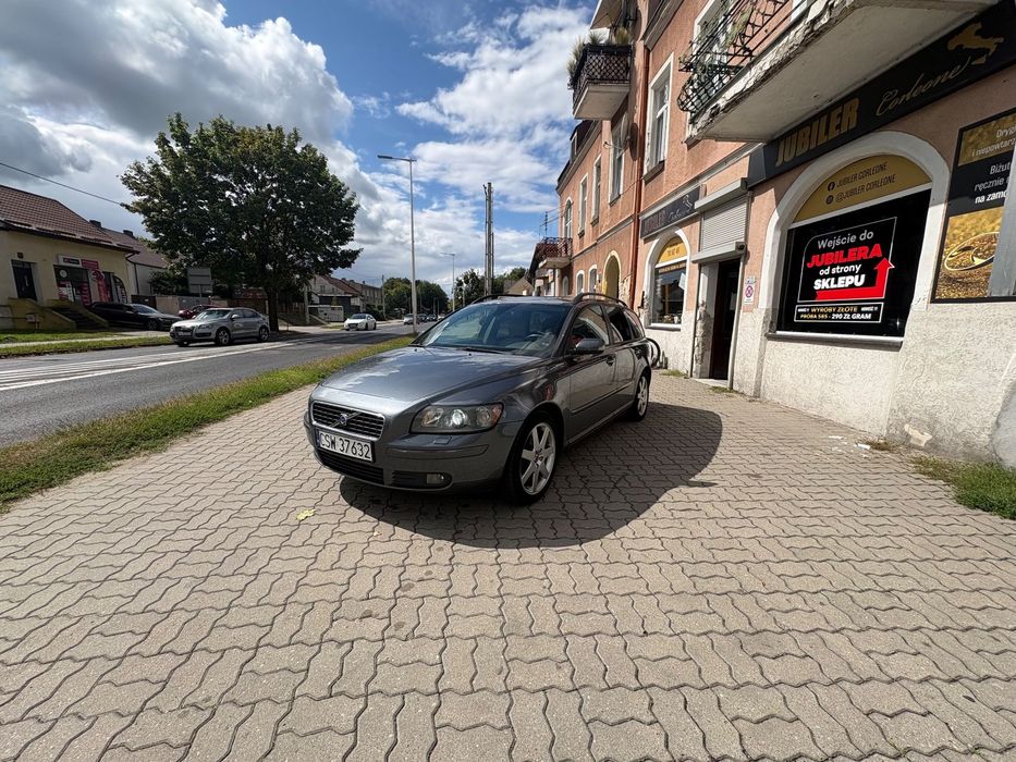 Volvo V50