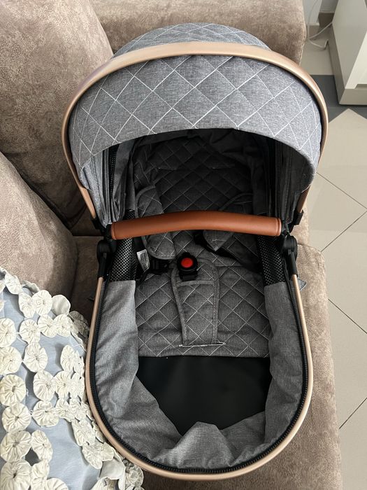 Carrinho de Bebé Trio 3 em 1 Midas (99x61x94 cm) em otimo estado