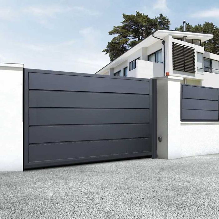 PORTÃO FABRICADO EM TUBO METÁLICO E/OU CHAPA GALVANIZADA - SOB MEDIDA