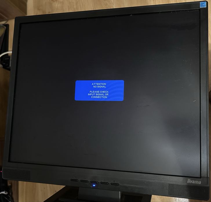 Dwa Monitory firmy iiyama