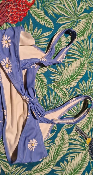 Strój kąpielowy H&M dwuczęściowy ze stokrotkami  roz. 146-152