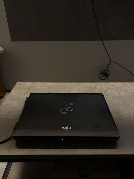 Ноутбук Fujitsu Intel Core i3-3110 SSD ОЗУ-8