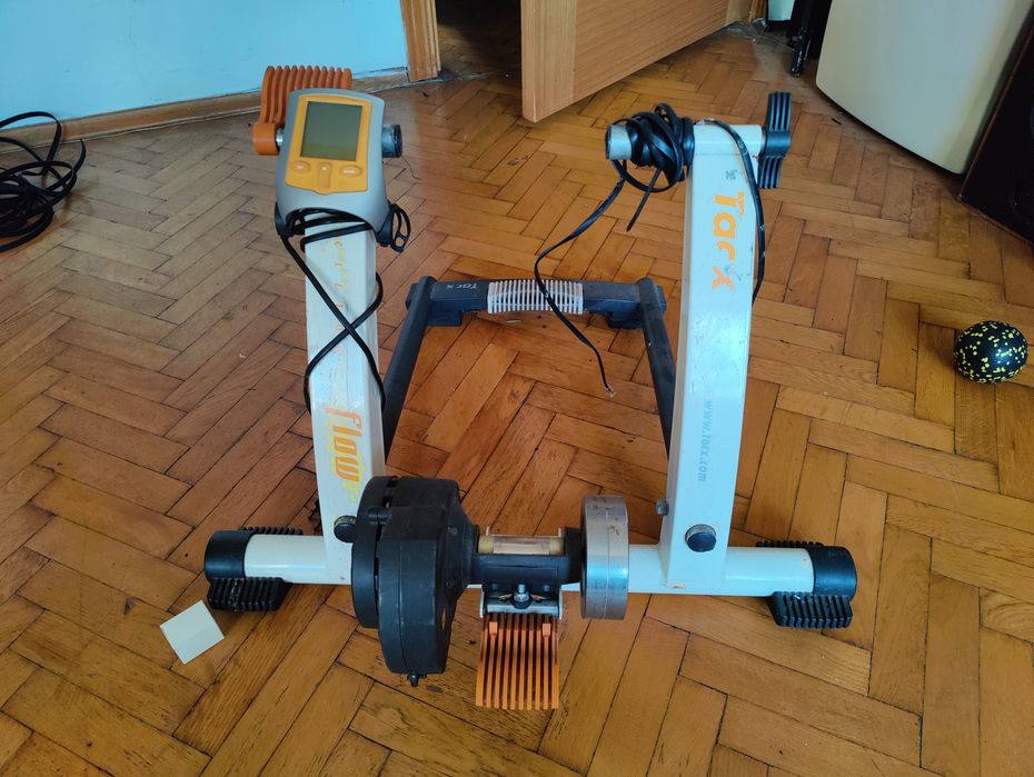 Trenażer TACX Flow