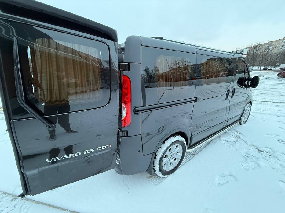 Opel Vivaro 2007 пассажир
