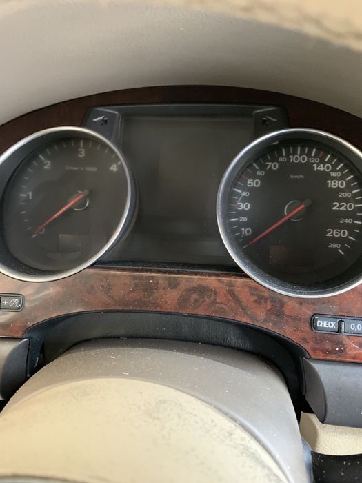АКПП на Audi A8 D3 2004 года 3.0 TDI. Разборка Audi A8 D3 3.0 дизель.