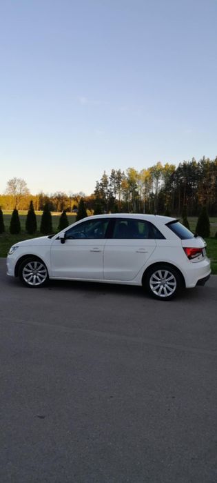 Sprzedam audi a1 sportback 1,0 bezyna 95koni 2016r