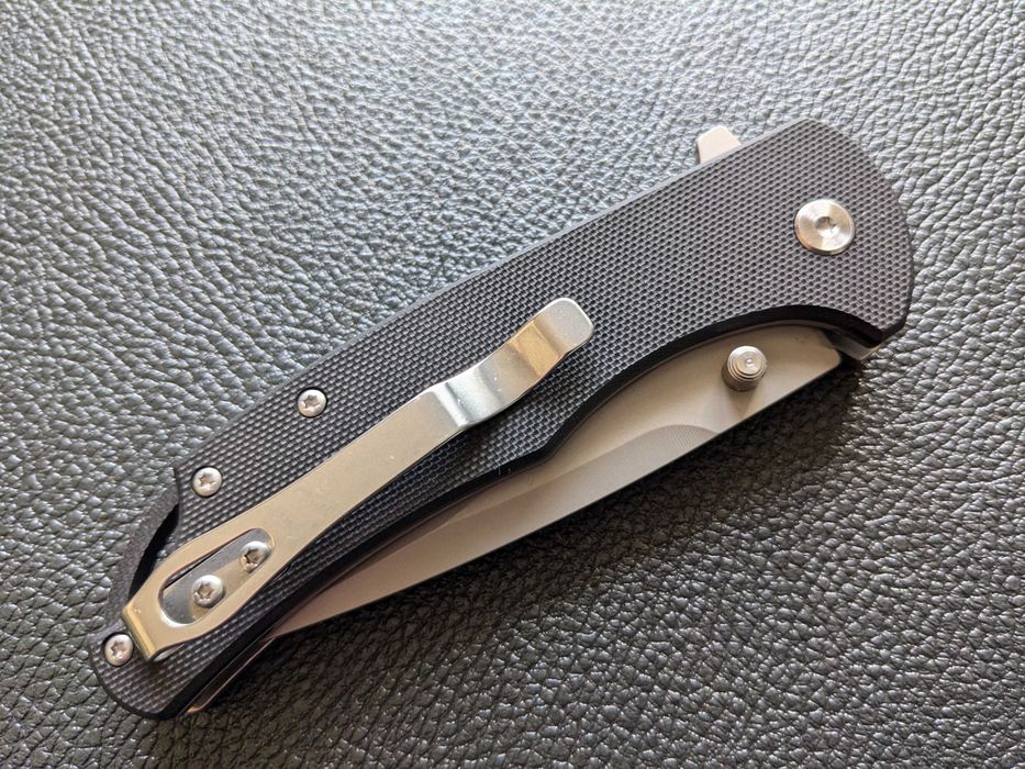 Ніж складний. сталь D2. кнопочний  інерційний ніж