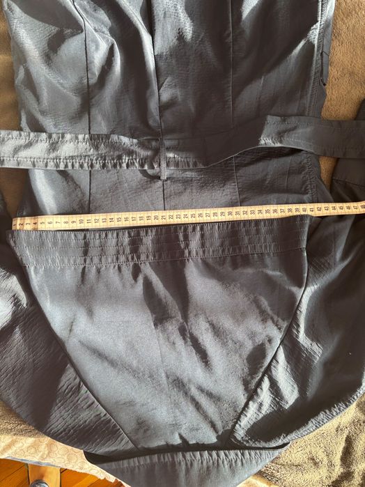 Granatowy krótki trencz Oodji + opcjonalnie nowy szalik