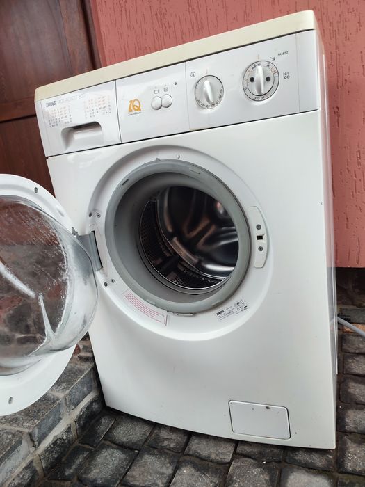 Пральна машина zanussi
