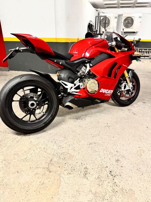 Ducati panigale v4s